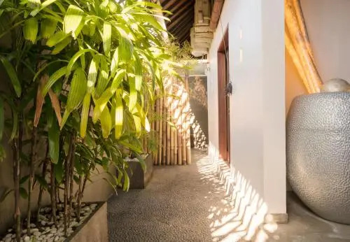 Phinisi Villas - Seminyak Beach