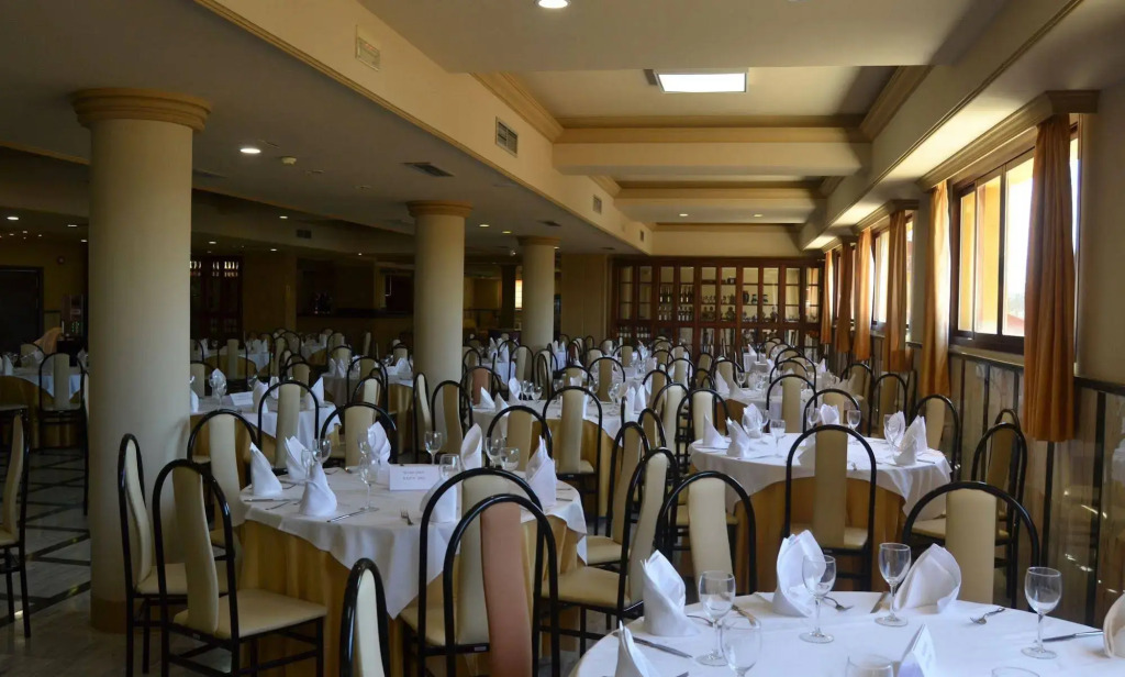 Hotel Reyes Ziries
