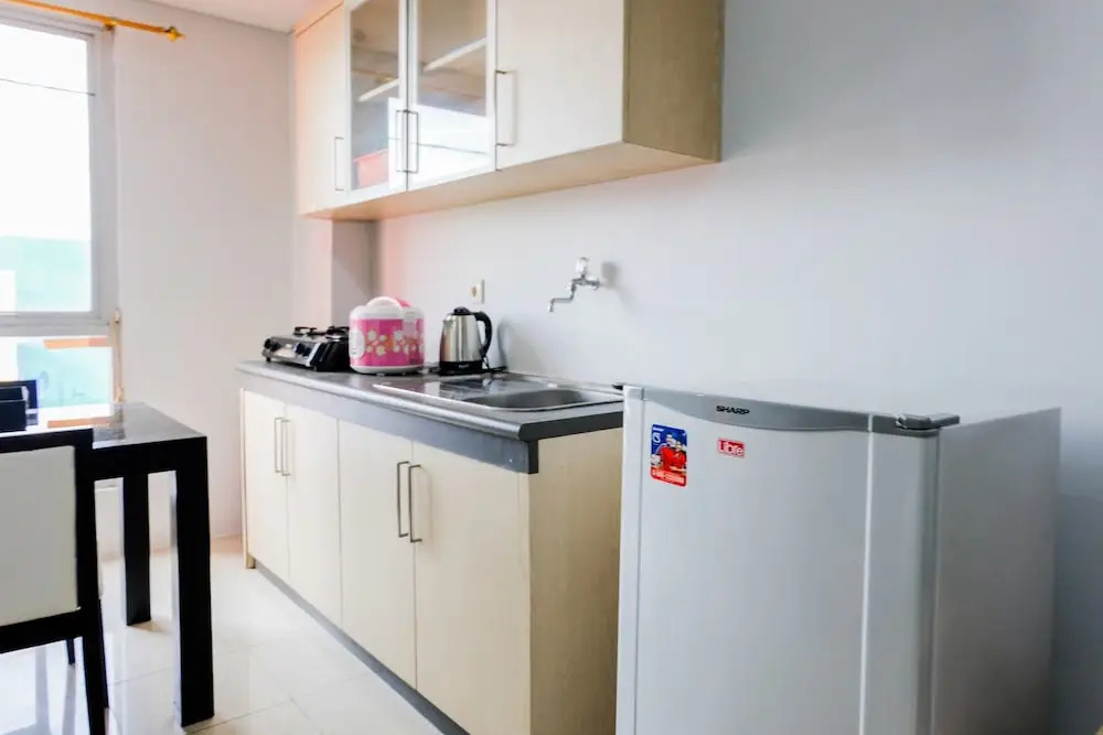 Simply And Comfy Studio Room At The Habitat Apartment