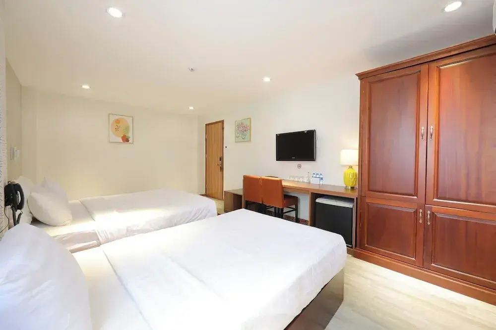 Lanura Saigon Boutique Hotel