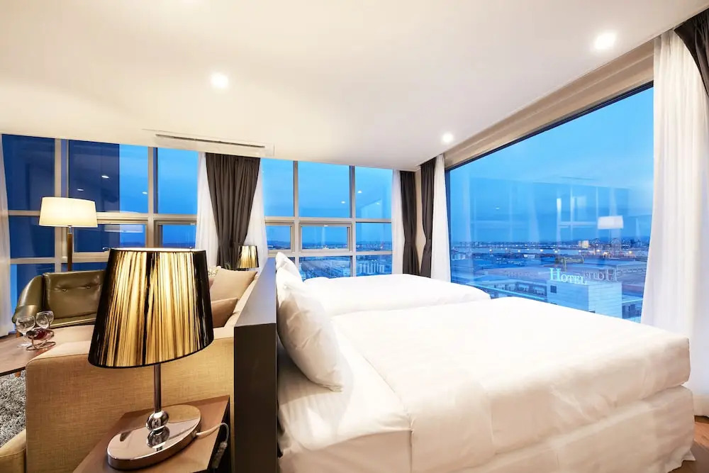 Ramada Encore by Wyndham Pyeongtaek