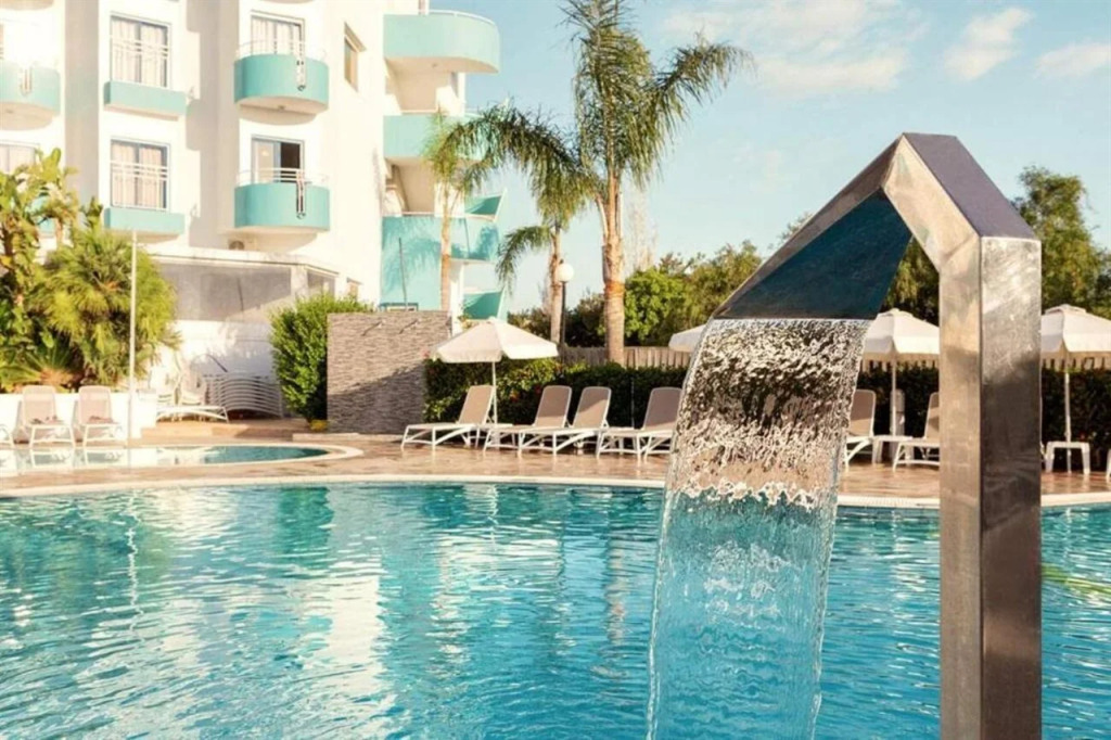 Lantiana Gardens ApartHotel