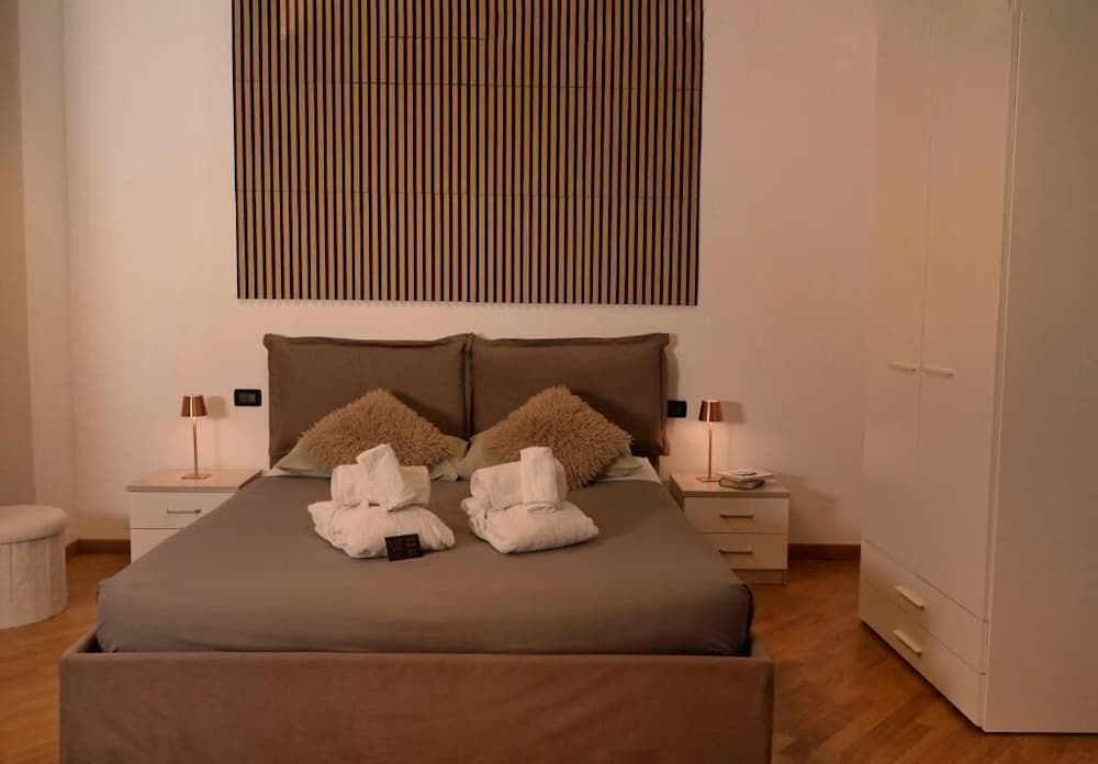 Palace Eight - Suites & Spa