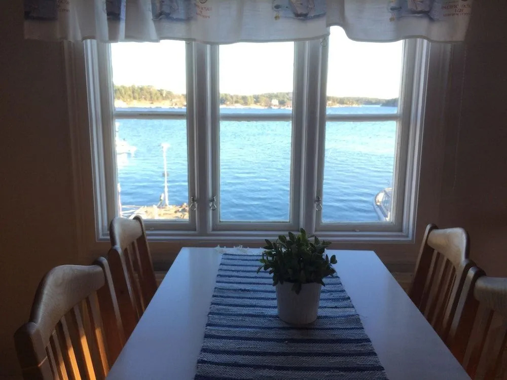 Hostel Lotsen