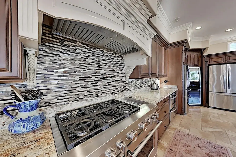 Ocean-View Villa W/ Home Gym, Heated Pool & SPA Home