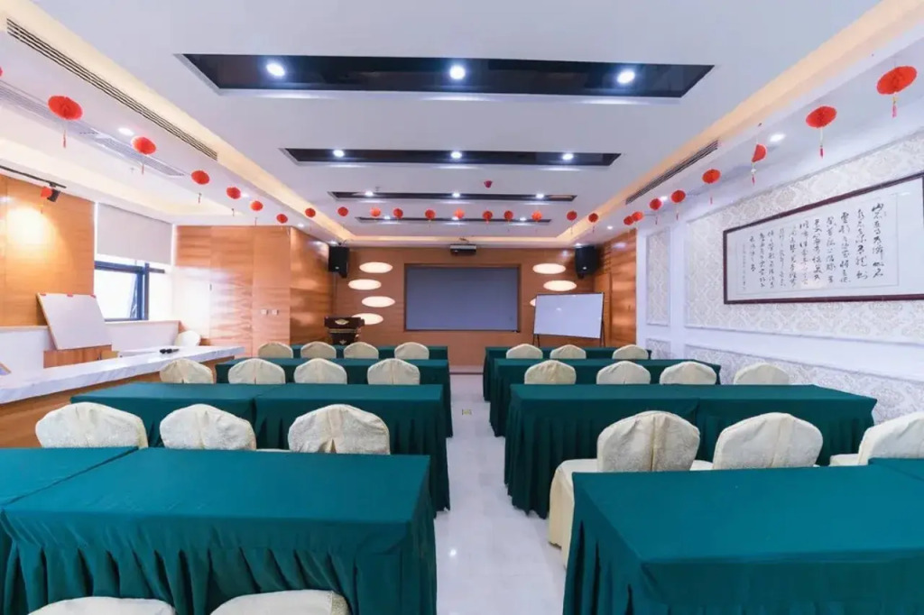 Vienna Hotel Shenzhen Jixiang Metro Staion