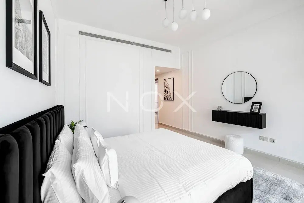 2BR 908 Bay Square B13