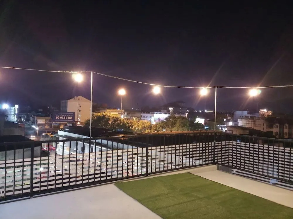Nuengthong hostel