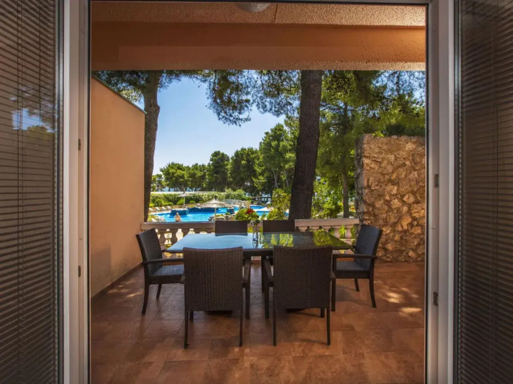 Matilde Beach Resort 39260