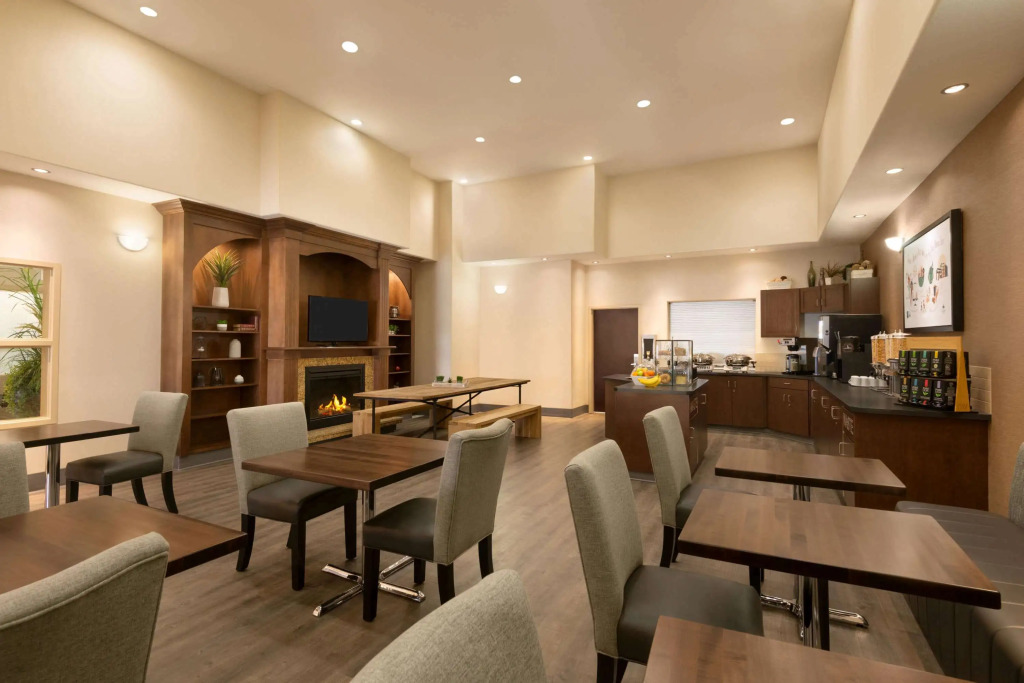 Ramada by Wyndham Drayton Valley
