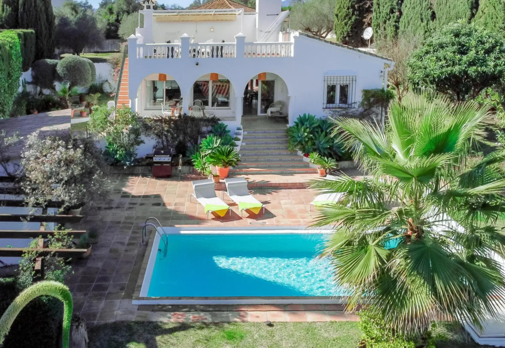 FJ - Private finca, 8 sleep, stunning views