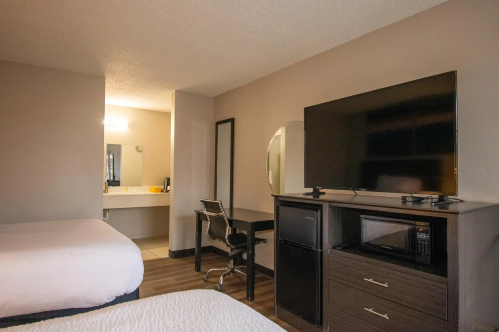 Days Inn by Wyndham Caddo Valley Arkadelphia