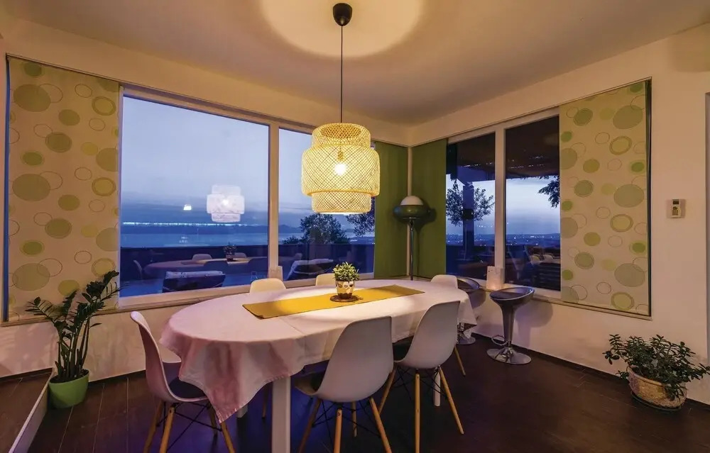 Awesome Home in Zadar With Wifi and 3 Bedrooms