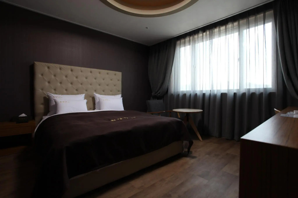 Hwayanggang Hotel
