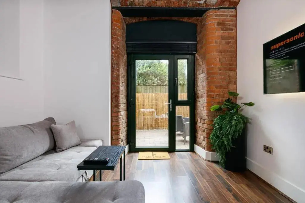 Manchester Warehouse Apartment by Jacksonheim Residences