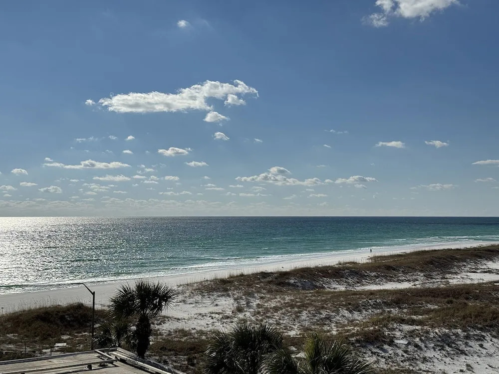 451 El Matador 2 Bedroom Condo by RedAwning