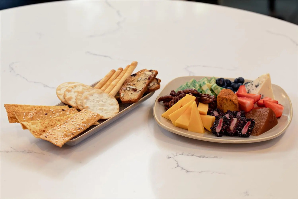 Hotel Zessa Orange County Airport, a DoubleTree by Hilton