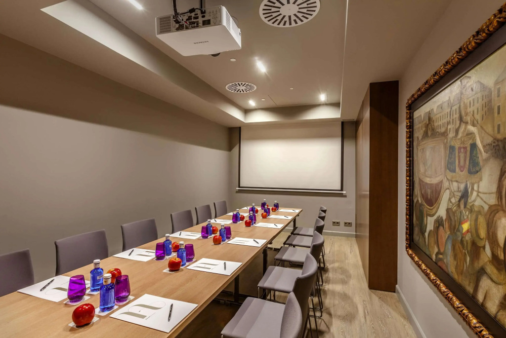 Отель Barceló Emperatriz