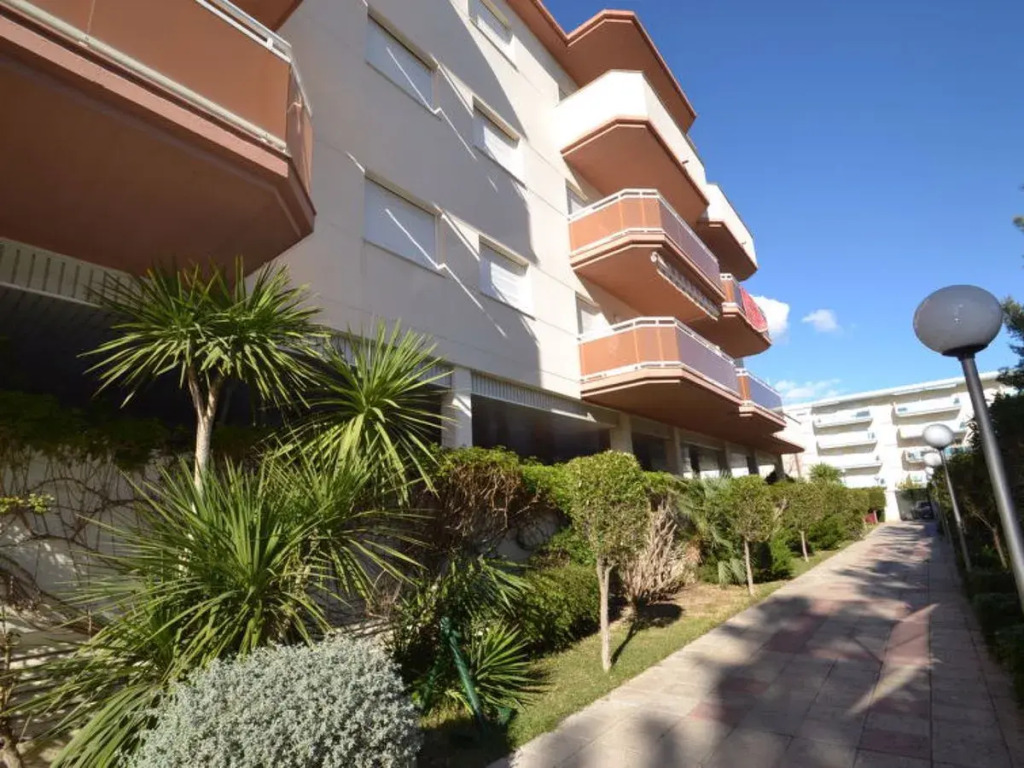 Agradable apartamento en Playa La Pineda (Tarragona)