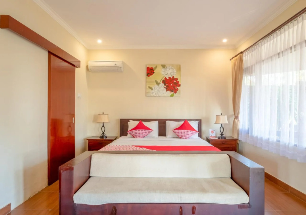 Mascot Beach Hotel