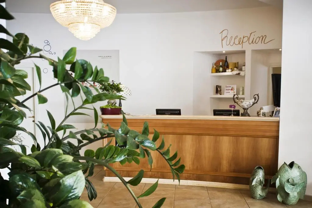 Отель Sovrana Hotel & SPA