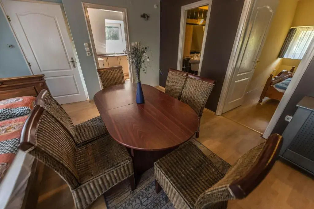 Caesar Apartments & Rooms