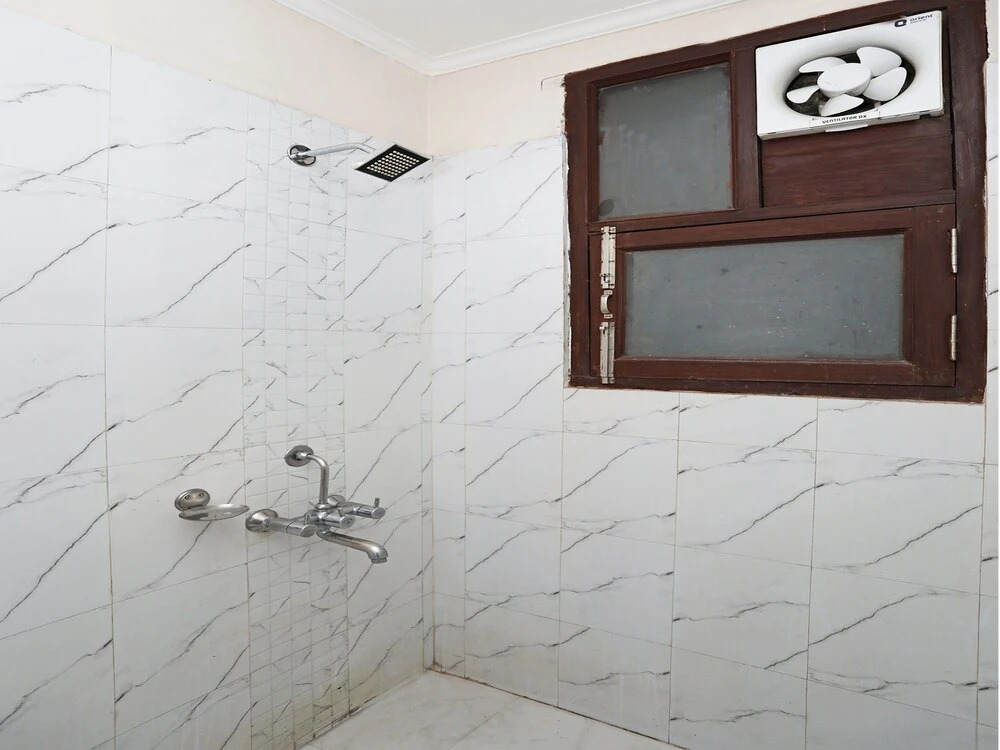 OYO 10804 Hotel Kumar