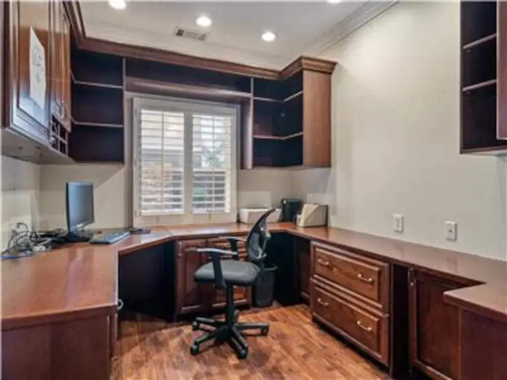 Family Home- Luxury Oasis- Minutes To Beach