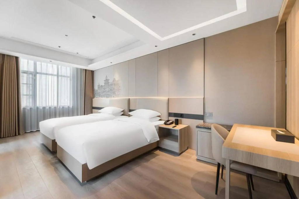 Xiangyang Langman City Hotel