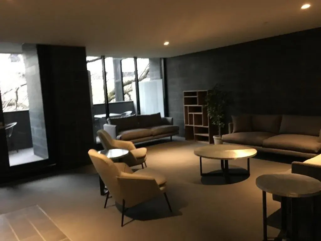Mel-Uni Village