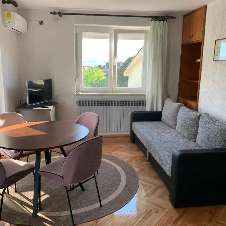 Apartment Lucija