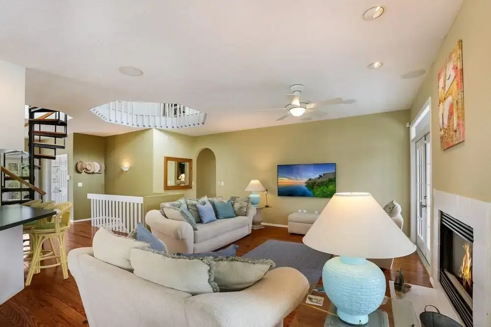 Hibiscus Villa 2 Bedroom Home by Redawning