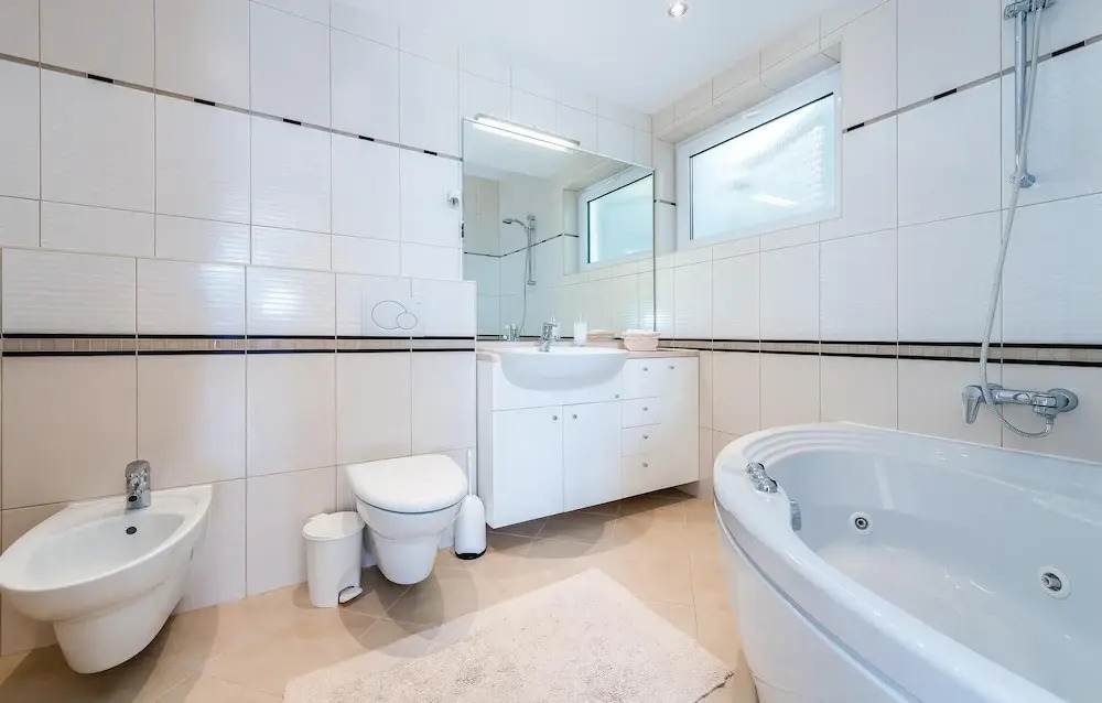 Five-Bedroom Holiday Home In Rogoznica