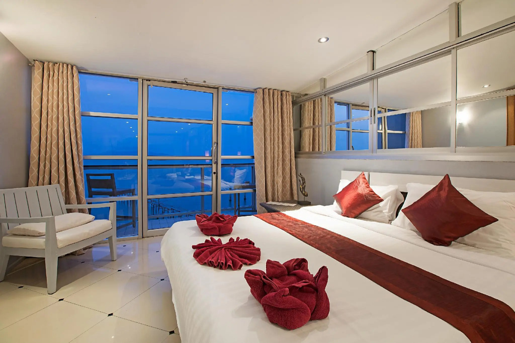 ROZ MARINE Boutique Hotel