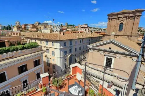 TREVI luxury with terrace