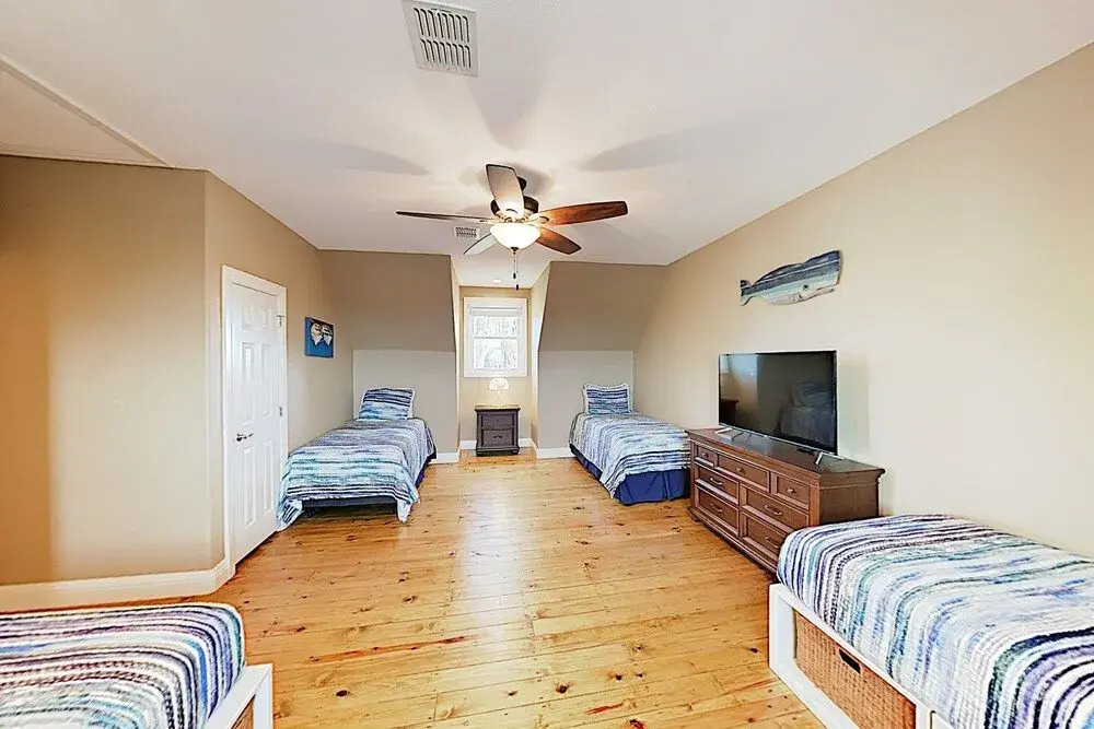 4BR 4BA Beach Beauty Port Aransas by RedAwning