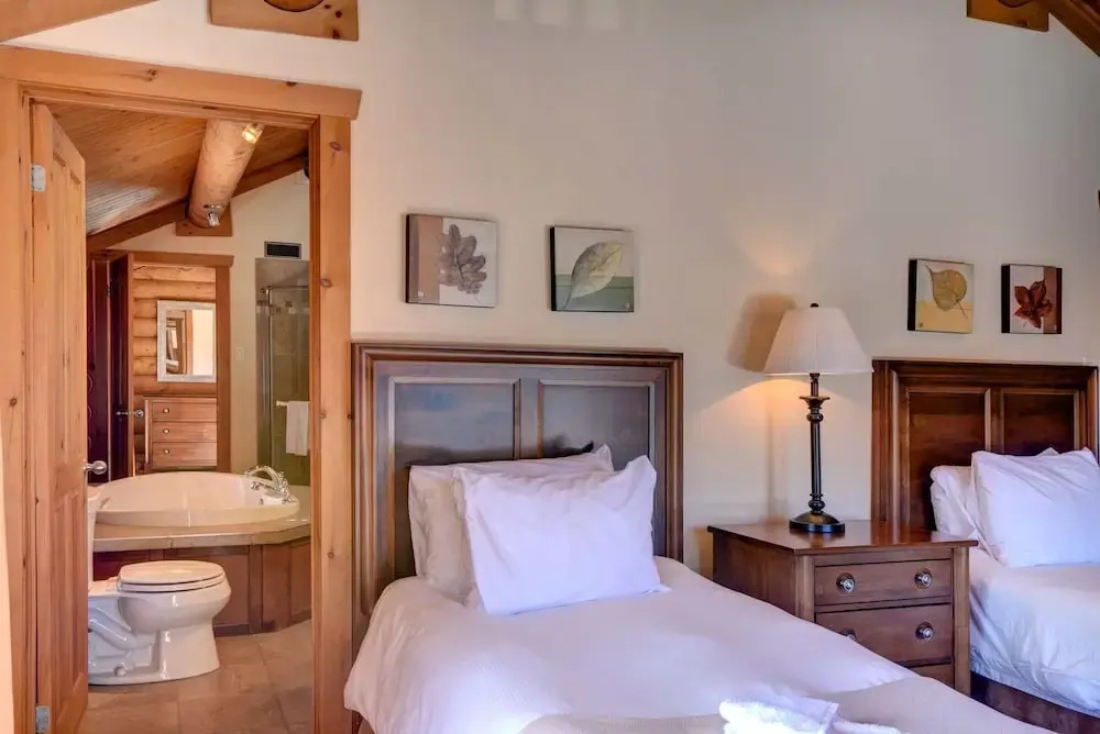 Chalet Apache
