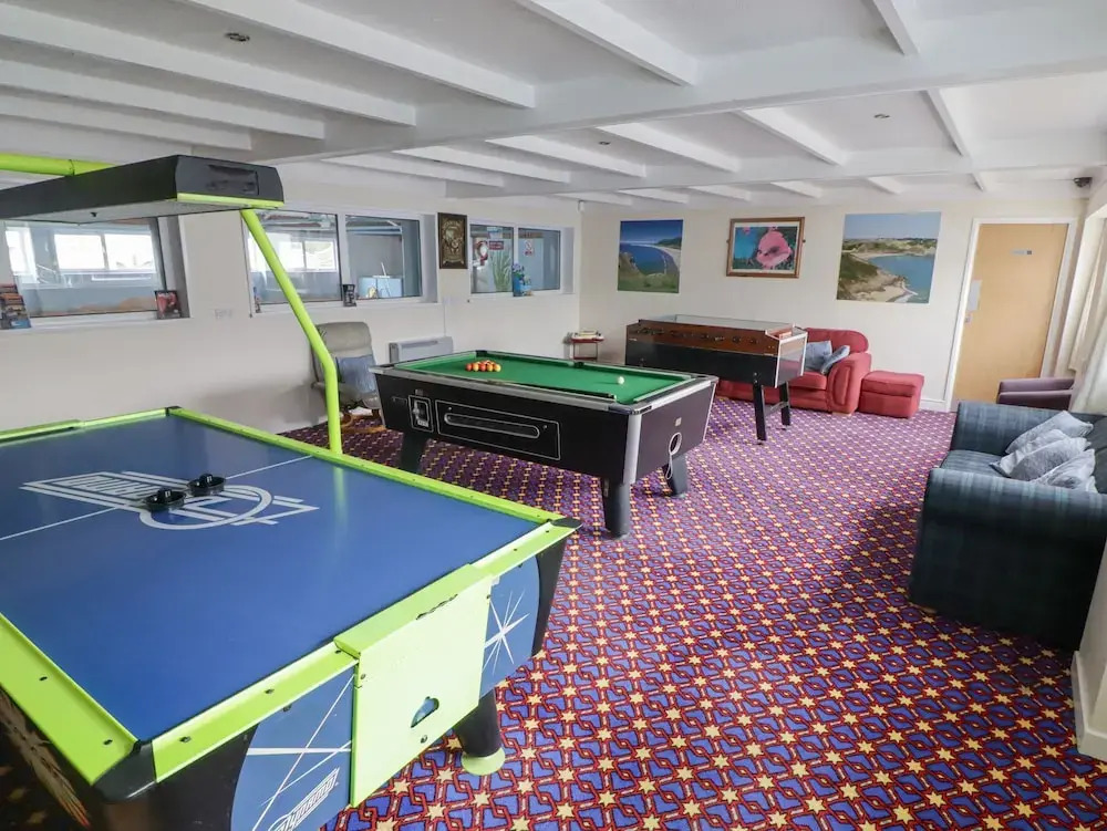 48 Gower Holiday Village