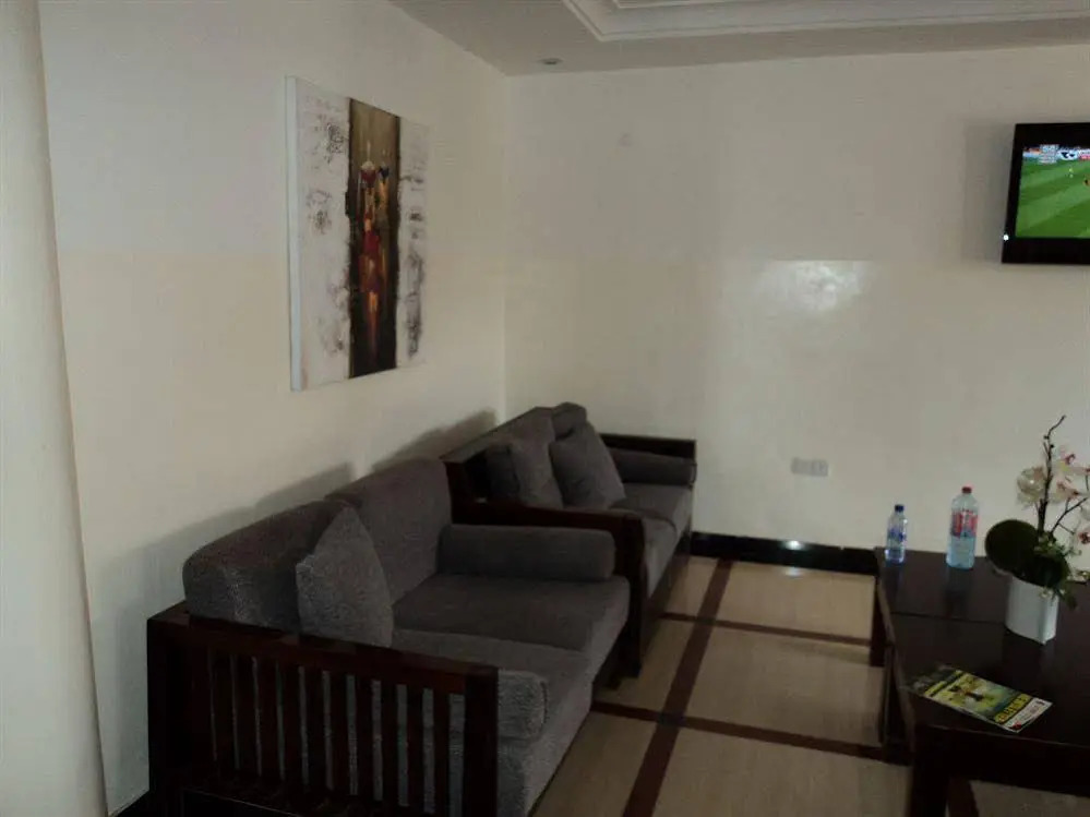 Grand Favor Hotel