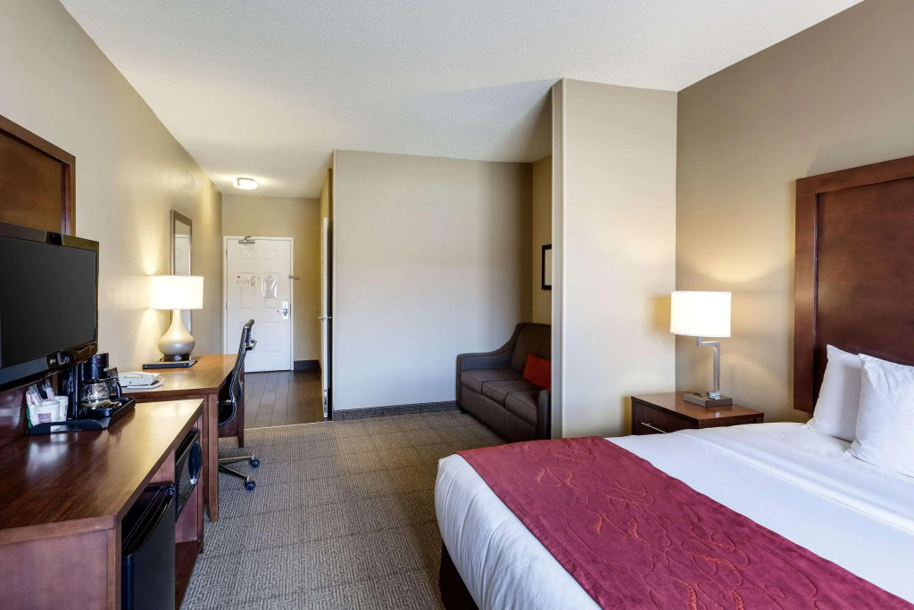 Comfort Suites Lincoln North