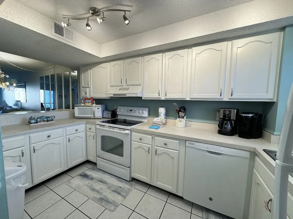 217 El Matador 2 Bedroom Condo by RedAwning