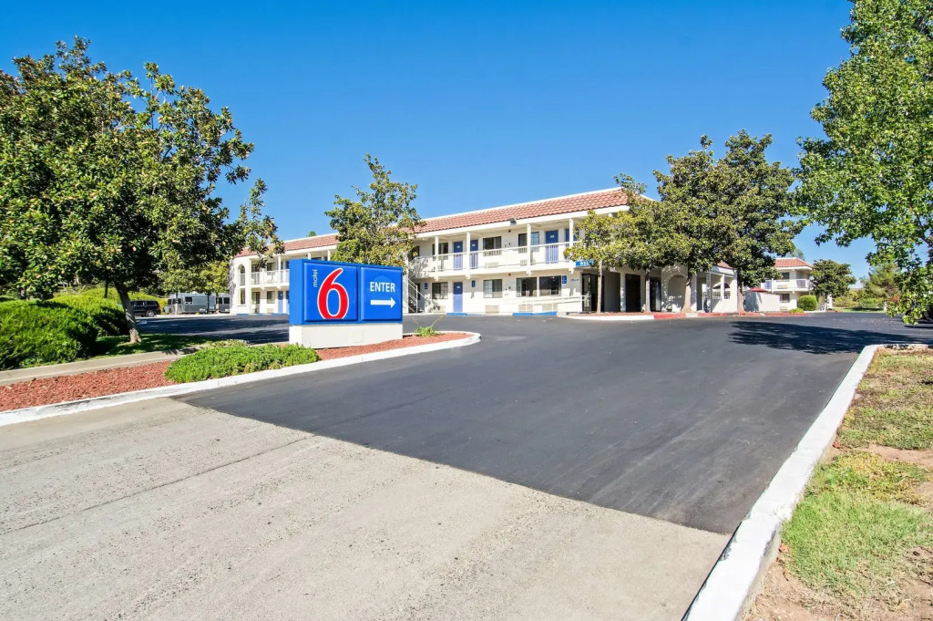Motel 6-Redding, CA - South