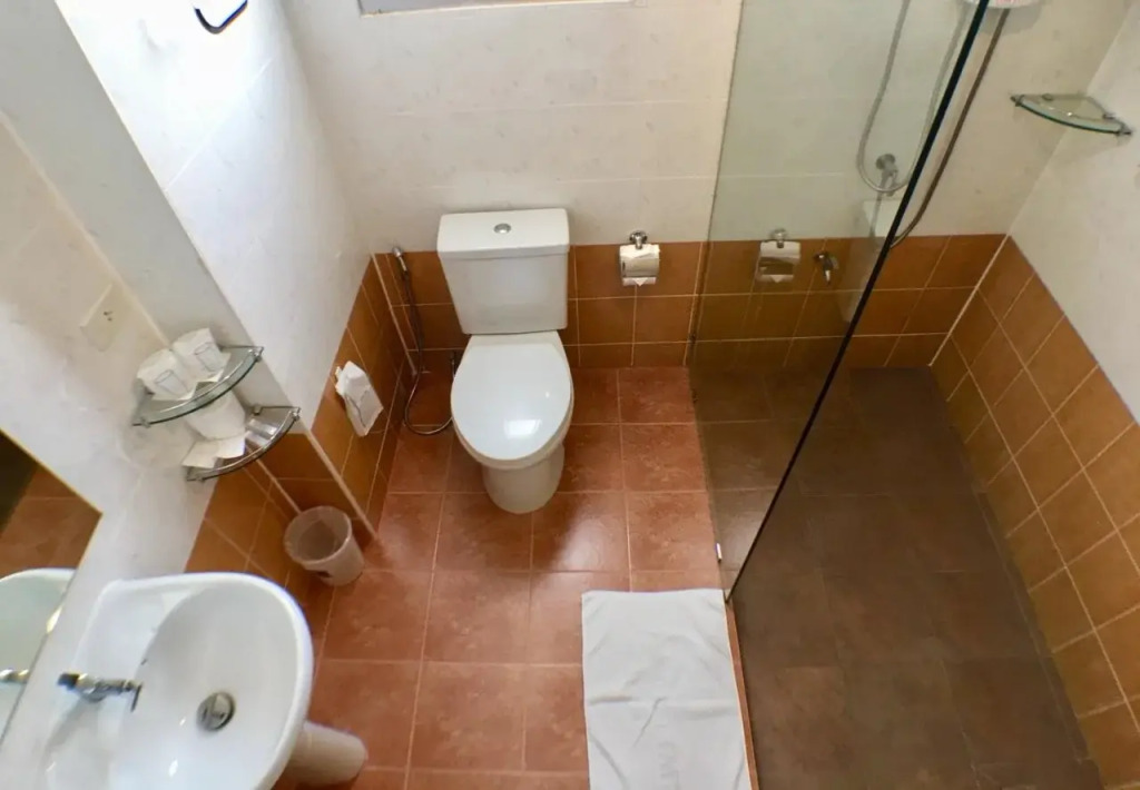 Trat Center Hotel