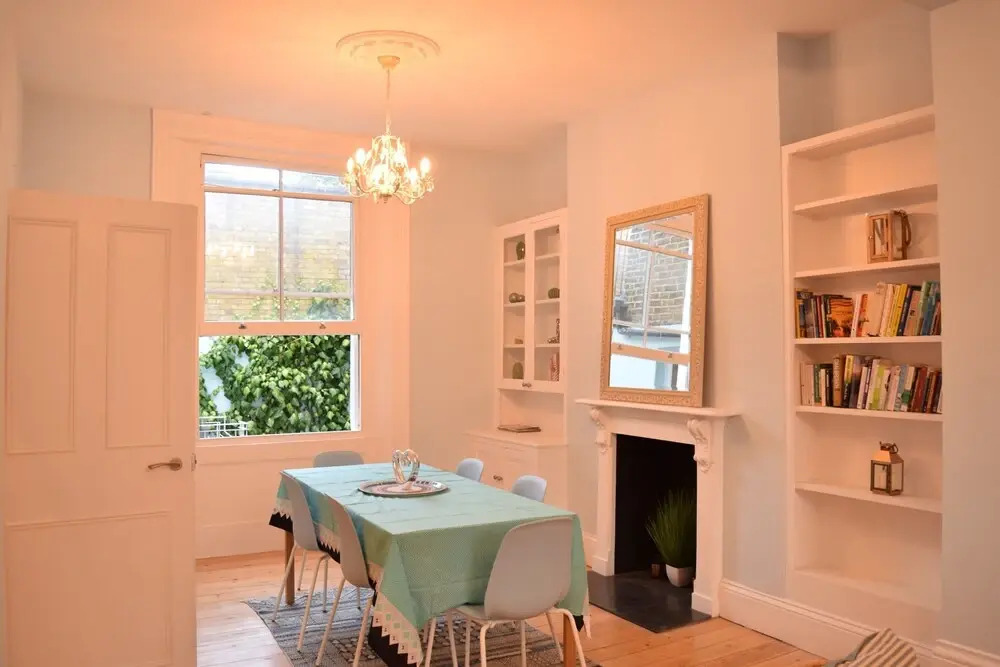 3 Bedroom Apartment Close to Shepherd's Bush
