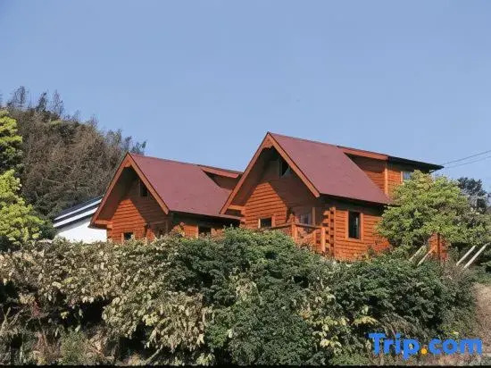 Saint Schwein Rental Cottage