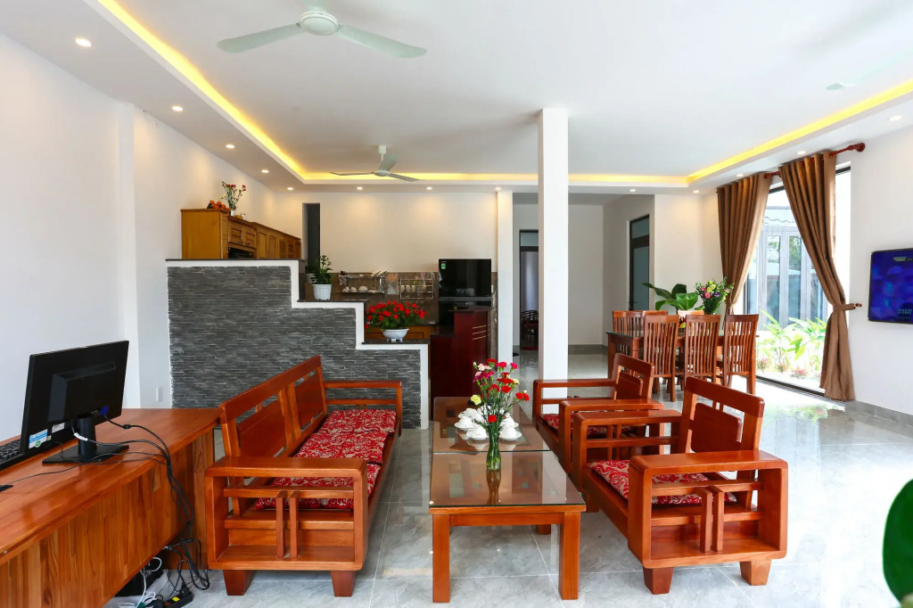 An Bang Beach Dolphin Homestay