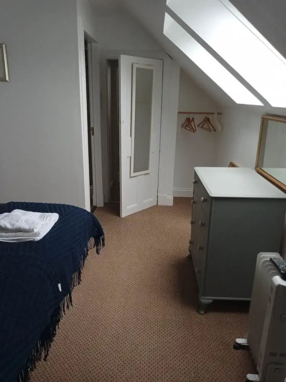 Close to the Seaside - Sleeps 4/free Wifi/parking