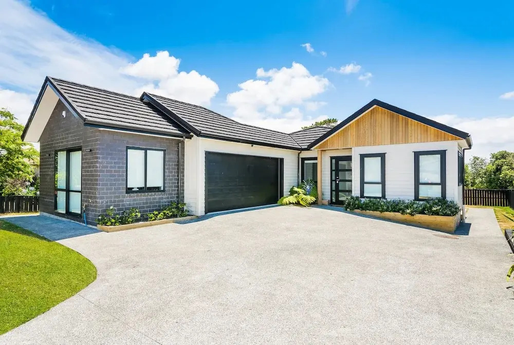 Unsworth Height New 3 Bedrooms Unit