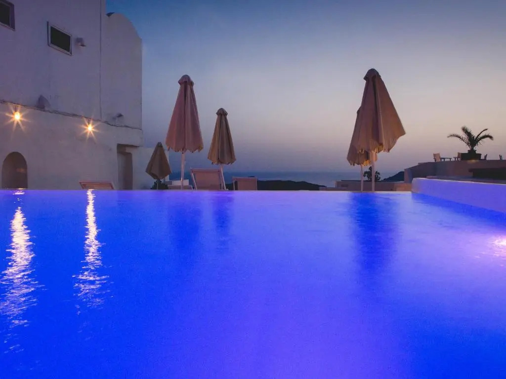 Pantelia Suites