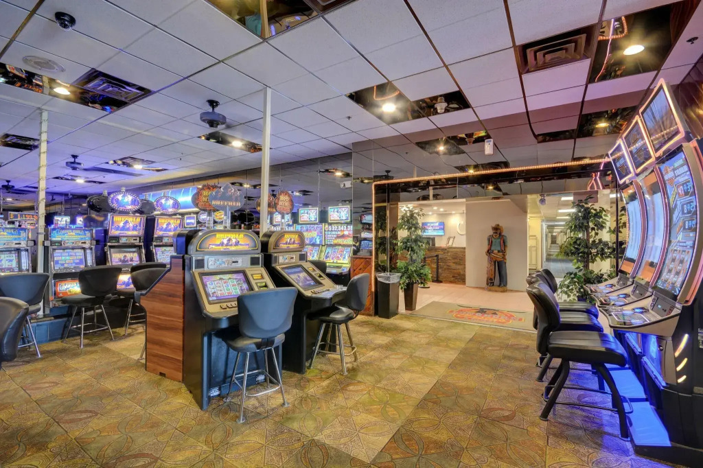 Longhorn Casino & Hotel